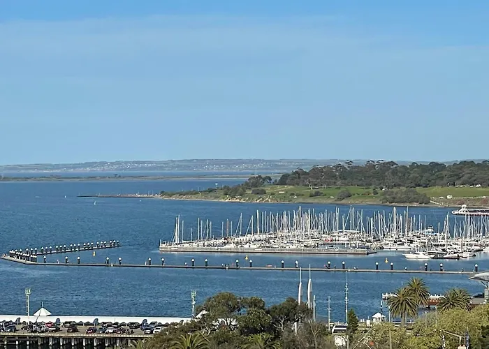 1003 Mirimar 1 Bedroom Apartment With Bay Views On The Geelong Waterfront